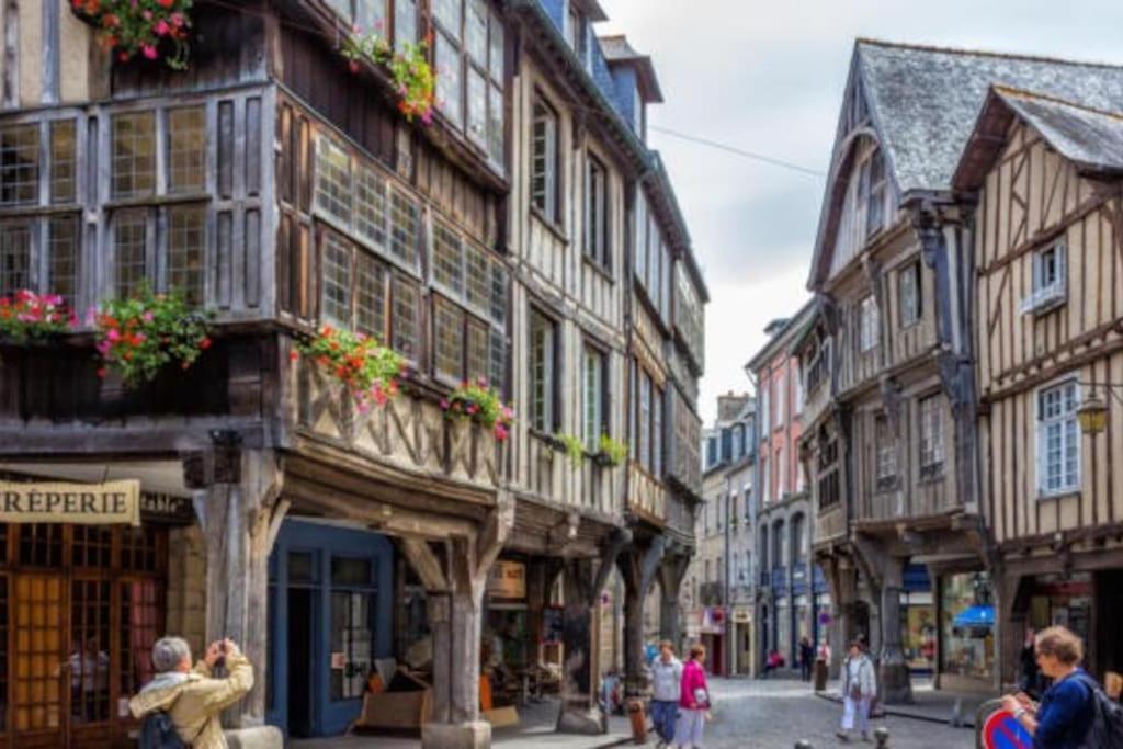 Jerzual Appartamento Dinan Esterno foto