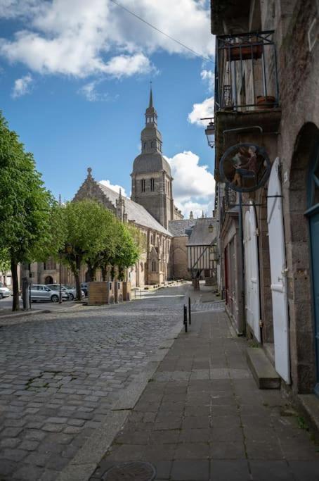 Jerzual Appartamento Dinan Esterno foto